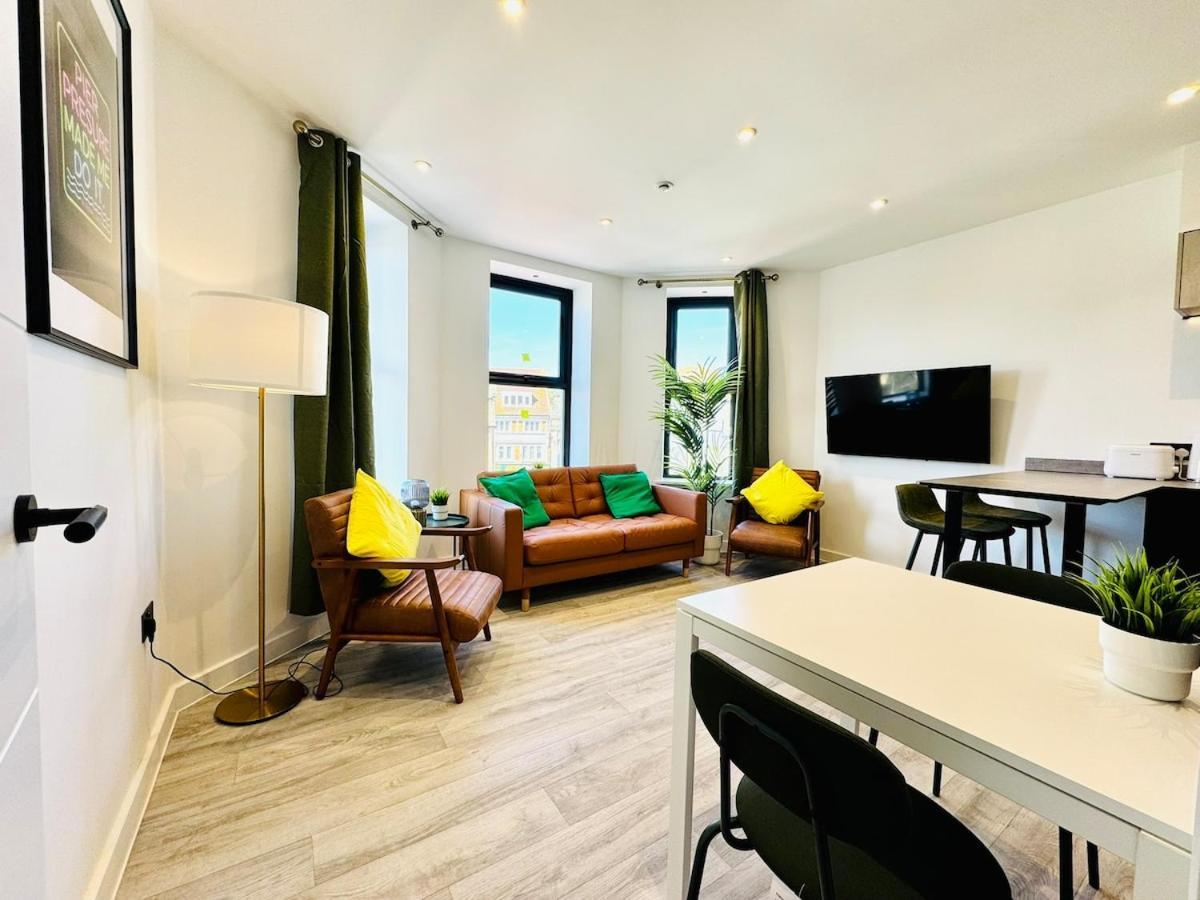 - 2-bedroom - 4 Guests - Prime Spot Apartment *